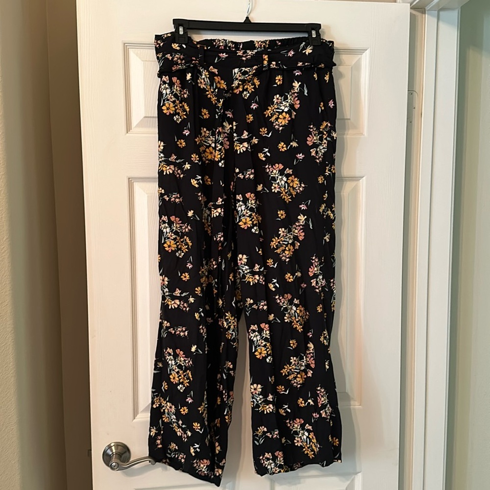 torrid black and yellow pants
